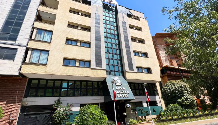 هتل آریو برزن شیراز