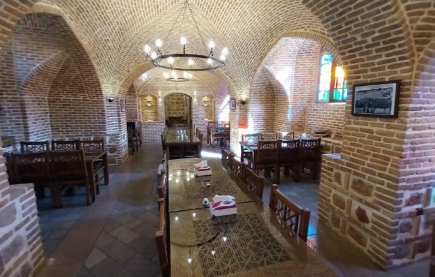 بوتیک عمارت سرخه ای تبریز